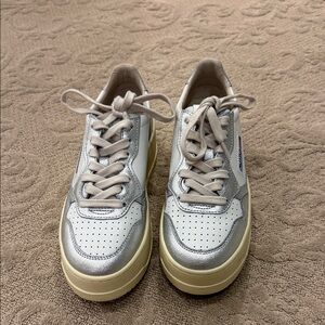 Autry platform Stylish Silver Women's Sneakers